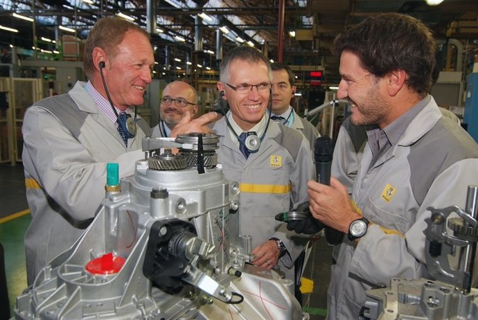 Visita De Carlos Tavares A Renault Sevilla