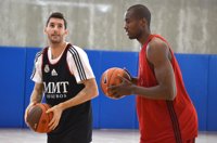 Baloncesto/NBA.- Laso, sobre Marc Gasol y Calderón: "La sensación es que pueden venir, pero tienen que querer"