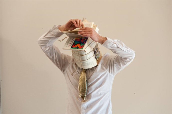 Frau Freitag - Performanceplattform, Kunstakademie Karlsruhe 15./16. 7. 201116:0