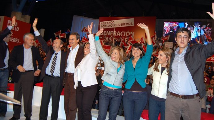 Griñán, Rubalcaba Y Zapatero En El Acto.