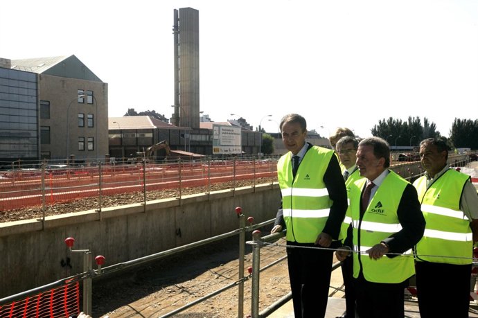 Zapatero En Una De Sus Visitas A León, En Concreto A Las Obras Del AVE
