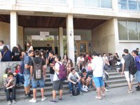 Educación explica la subida de tasas universitarias para igualarse a otras CCAA y dice que paga el 90% de la matrícula