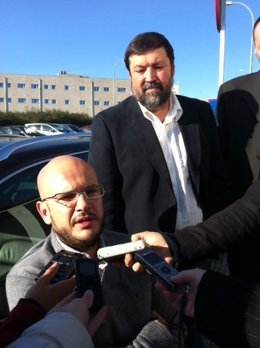 El Ministro De Justicia, Francisco Caamaño, Y El Presidente De Cogami