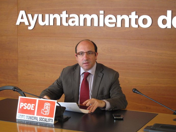 El Portavoz Del PSOE Vicente Urquía