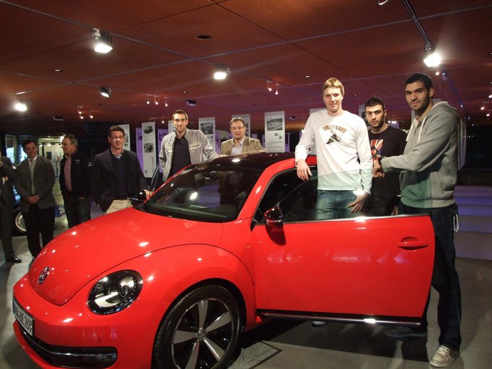 La Plantilla Del Gescrap En La Exposición Del 'Escarabajo'