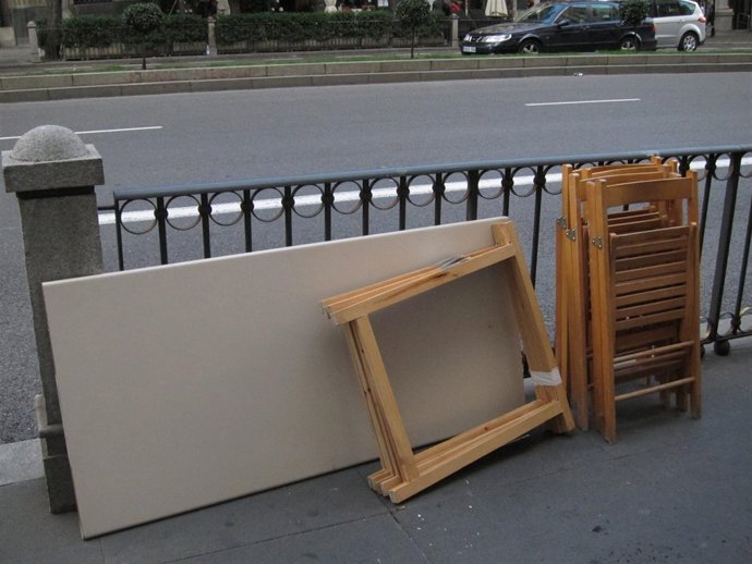 Mesa Que Los Sindicatos Han Llevado Simbólicamente A Figar