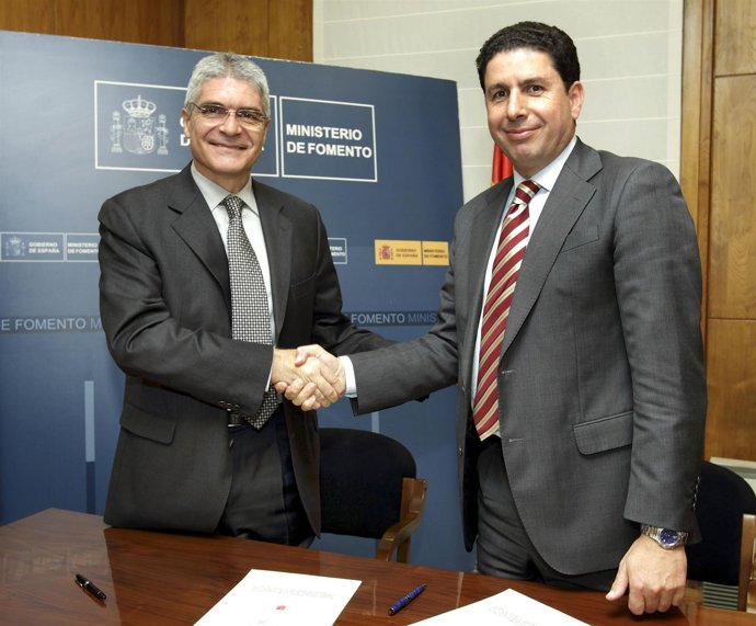 Táboas Y Sevilla Firman El Acuerdo