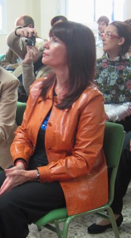 La Consejera Para La Igualdad Y Bienestar Social, Micaela Navarro