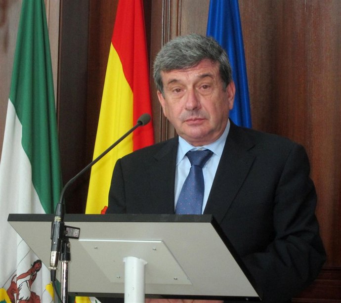 Luis García Garrido