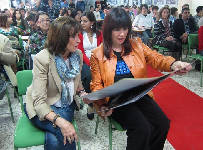 Micaela Navarro Y Remedios Martel