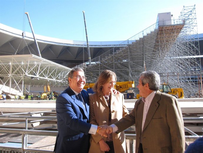 Zoido, Sánchez y Navas, Ante Las Obras En La Cartuja