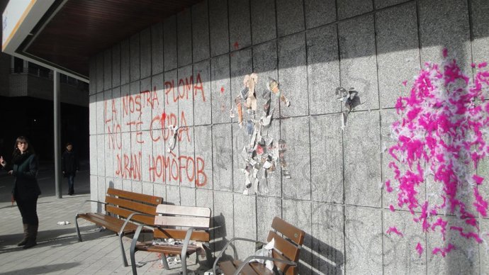 Pintada En La Sede De Ciu En Lleida