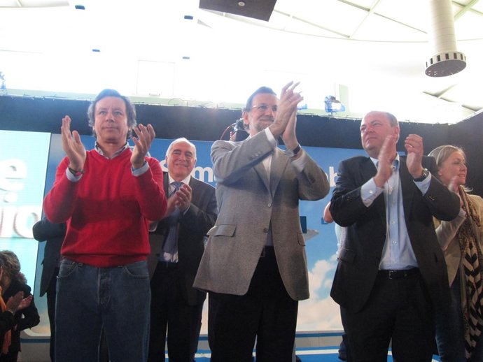 Rajoy Y Monago En Badajoz