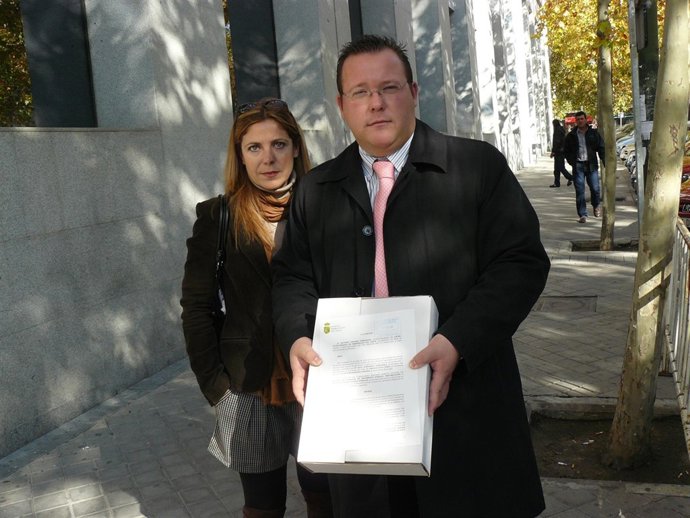 El Alcalde De Serranillos Del Valle, Antonio Sánchez. 