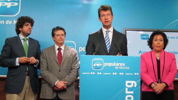 El Portavoz Del GPP Juan Carlos Ruiz Junto Al Alcalde Lorca