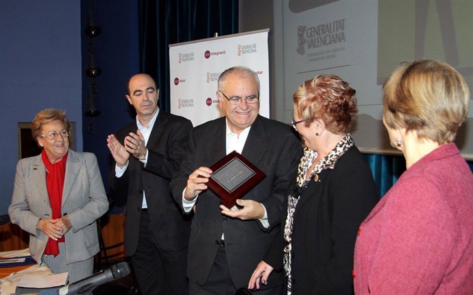 Cotino En La Inauguración De Una Jornada De Tyrius En Xirivella (Valencia).