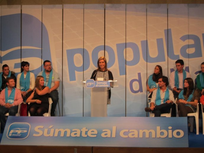 Ana Mato En Un Mitin En Carabanchel