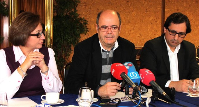 ALEJANDRO ALONSO , GUADALUPE MARTÍN , JAVIER ÚBEDA , DESAYUNO PSOE