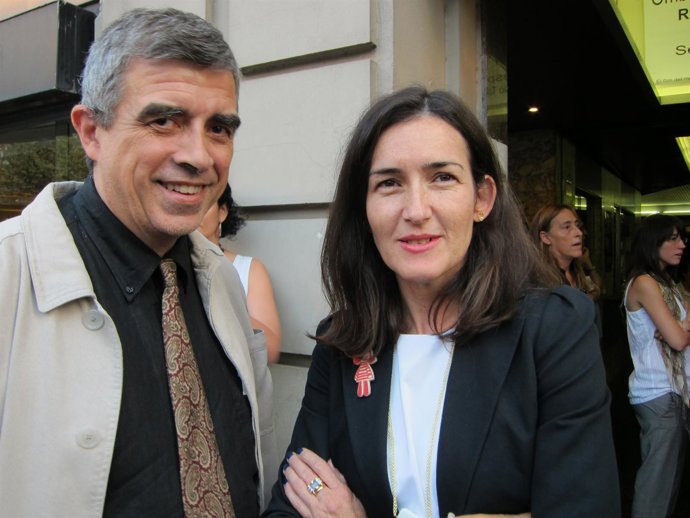 La Ministra Ángeles González Sinde Con El Director De La Filmoteca De Catalunya