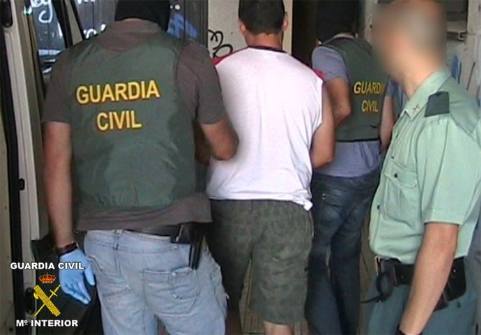 Operación Huracán con 3 albanses detenidos