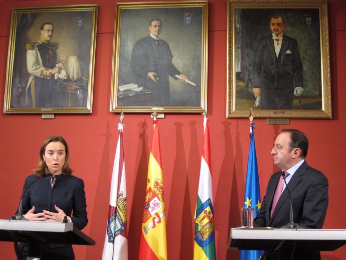 Sanz Y Gamarra, En La Rueda De Prensa