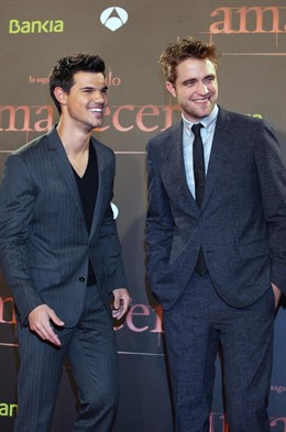 Taylor Lautner Y Robert Pattinson En Barcelona 