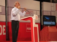 Chaves: "El domingo se dilucida cómo salimos de la crisis y a costa de qué"