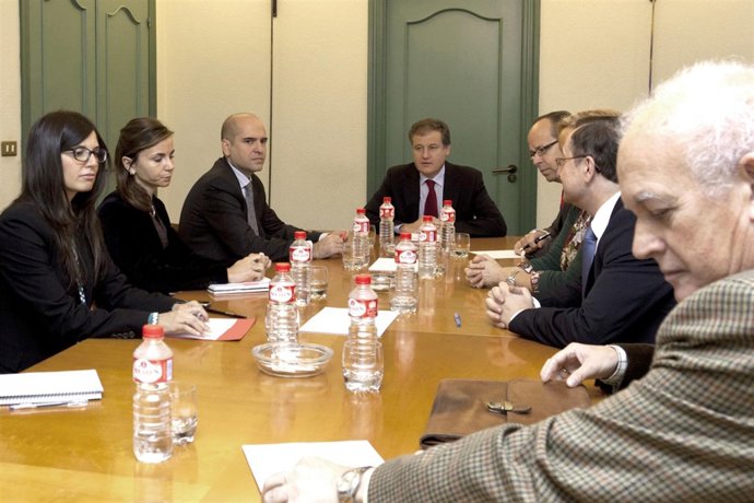 Arasti Reunido Con El Sector Eléctrico