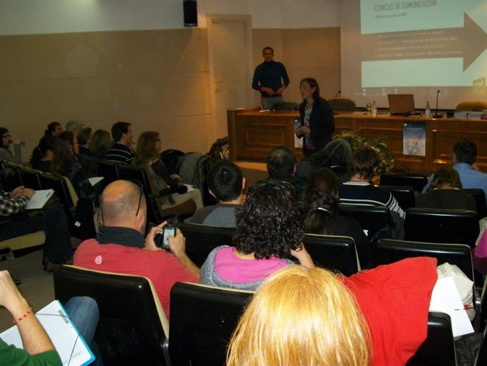 Seminarios Sobre 'Técnicas De Comunicación En La Web 2.0', En Alcañiz Y Teruel