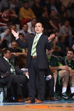 Chus Mateo Se Enoja Durante Un Partido De Unicaja