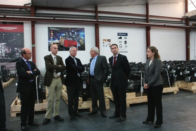 Valcárcel Visita Una Empresa De San Javier