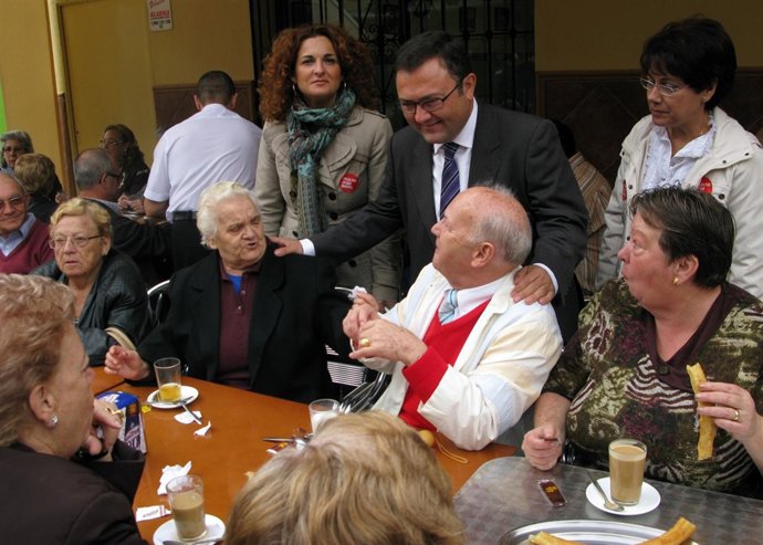 Encuentro Con Mayores (PSOE)