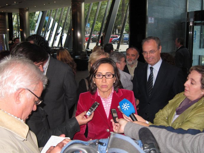 La Ministra Y Candidata Del PSOE Al Congreso, Rosa Aguilar