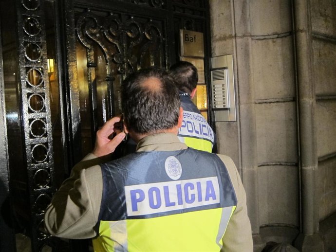 Registro Policial En El Instituto Nóos Vinculada A Urdangarín