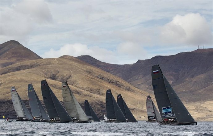 RC44 World Championship Puerto Calero 2011 Vela