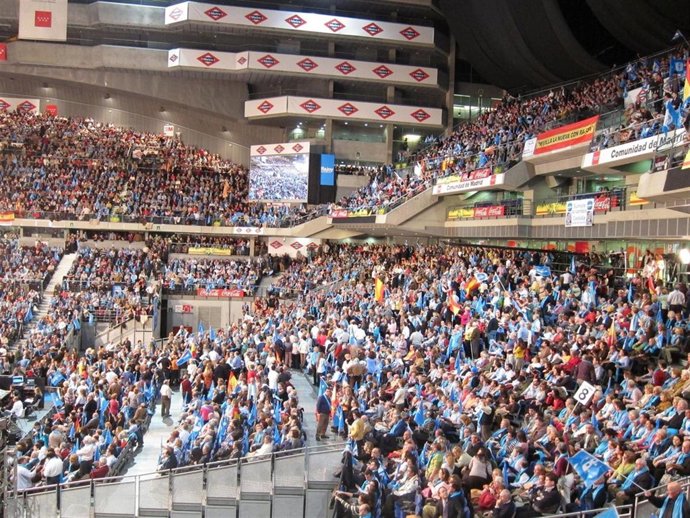 El Palacio De Los Deportes Lleno Durante El Cierre De Campaña 