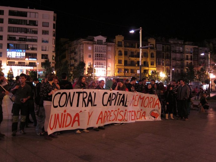 Manifestación De CNT, CGT Y 15M Contra Los Recortes