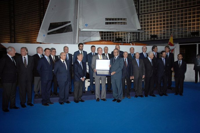 El Rey Dona Al Museu Olímpic El Velero Con Que Compitió En Los JJOO De Munich