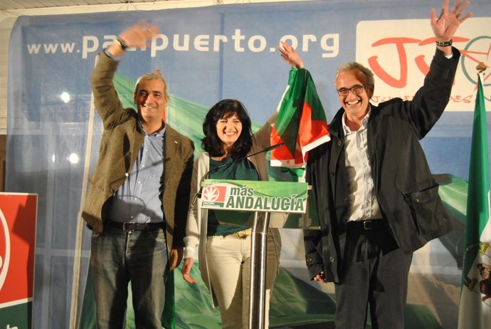 Pilar González Con Los Candidatos En El Puerto.