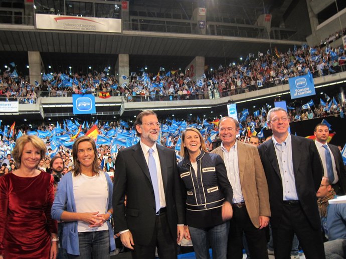 La Plana Mayor Del PP, En El Mitin Fin De Campaña