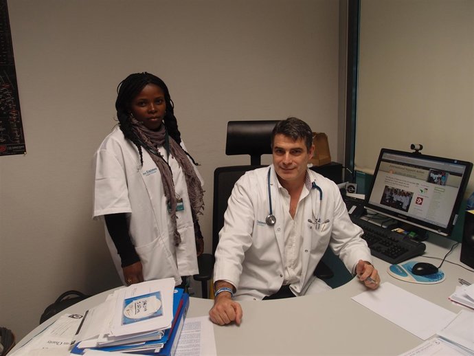 Médica Guineana Que Se Está Formando En Son Espases. 