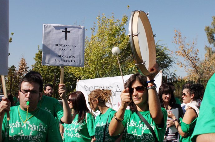 MANIFESTACIÓN EDUCACIÓN Y RECORTES