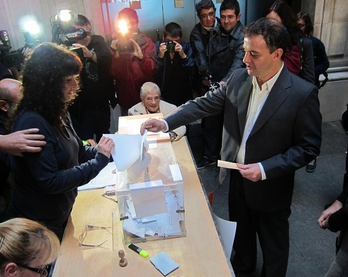 Alfred Bosch (ERC), En La Votación