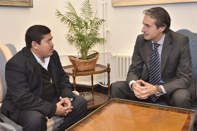 De La Serna Recibe Al Alcalde De Ciudad Delgado (El Salvador), Tomás Minero