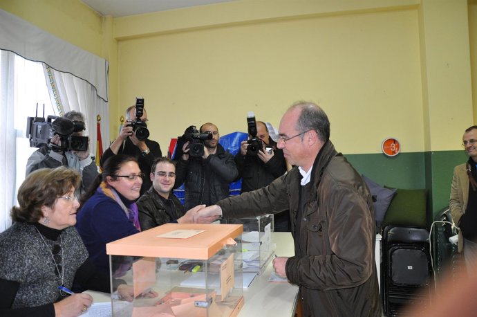 Francisco Jorquera Vota En A Coruña