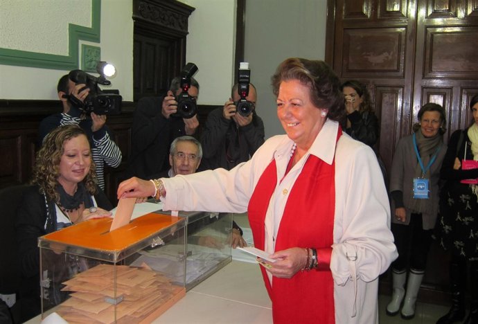 Rita Barberá Ejerce Su Derecho Al Voto