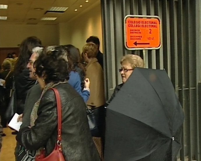 Ciudadanos Que Han Ido A Votar