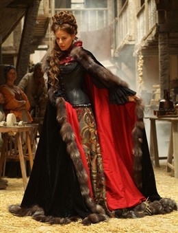 Lucrecia En Águila Roja