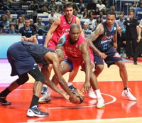 El Caja Laboral conquista el Palacio