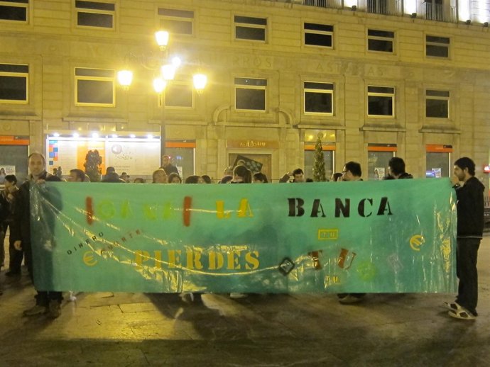 Indignados En La Concentración En La Noche Electoral